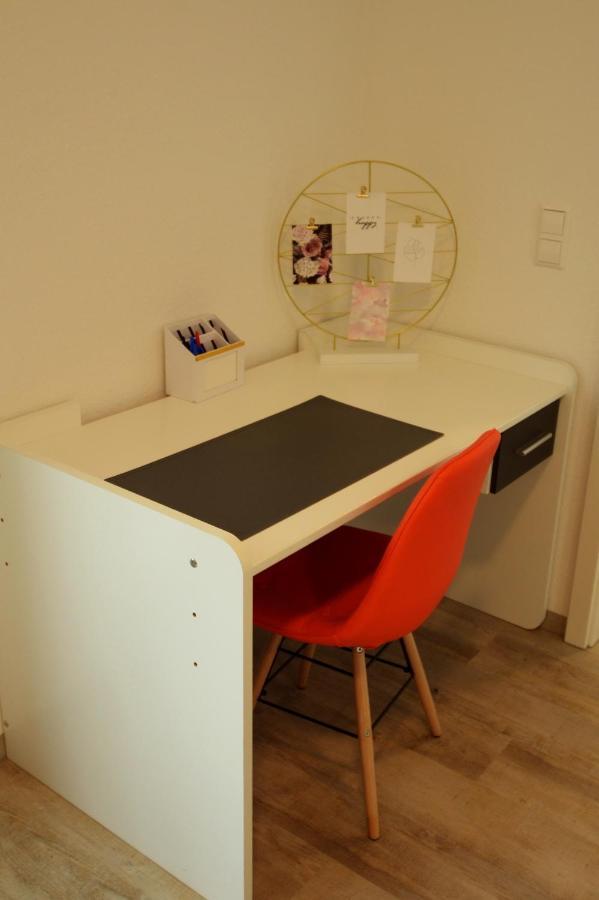 Unique Zentrale Moderne 2 Zimmer Wohnung Nahe Dem Park Villingen-Schwenningen Eksteriør billede