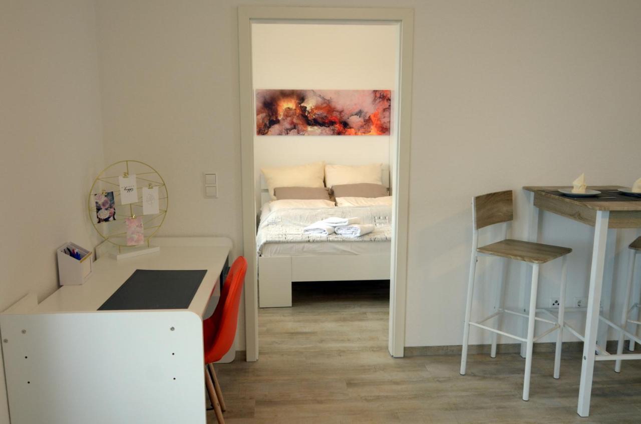 Unique Zentrale Moderne 2 Zimmer Wohnung Nahe Dem Park Villingen-Schwenningen Eksteriør billede